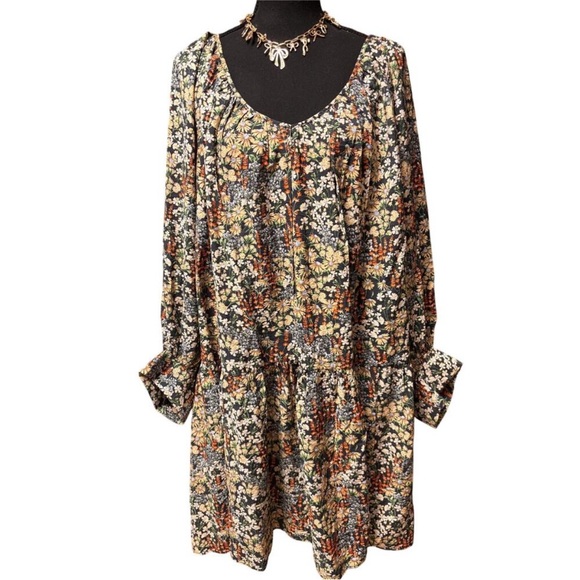H&M Dresses & Skirts - H&M Long Sleeve Floral Drop Waist Peasant Dress Size L Cottagecore